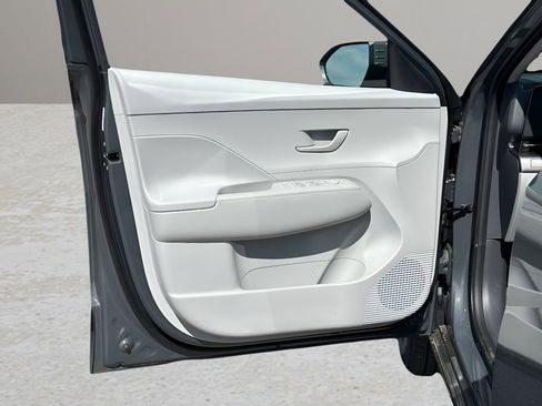 Used 2025 Hyundai Kona SEL image 20