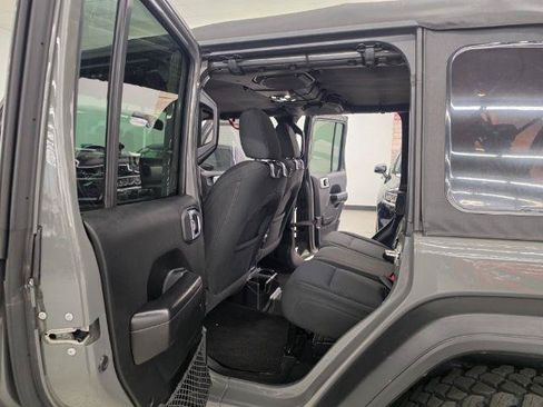 Used 2020 Jeep Wrangler Unlimited Sport AWD/4WD image 9