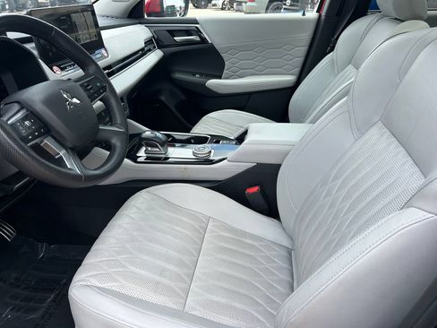 Used 2025 Mitsubishi Outlander SEL AWD/4WD image 11