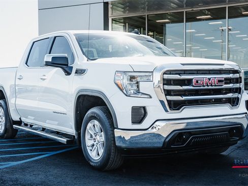 Used 2022 GMC Sierra 1500 SLE image 2