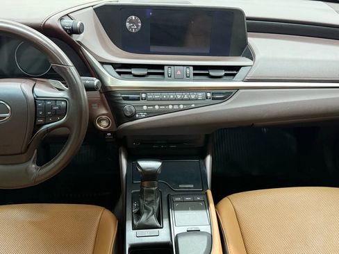 Used 2019 Lexus ES 350 F Sport image 31