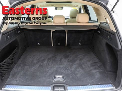 Used 2021 Mercedes-Benz GLC 300 4MATIC w/ Driver Assistance Package image 9