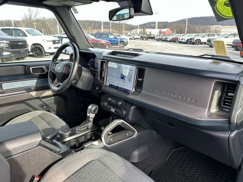 Used 2023 Ford Bronco Outer Banks image 15