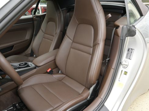 Used 2024 Porsche 911 Carrera S image 19