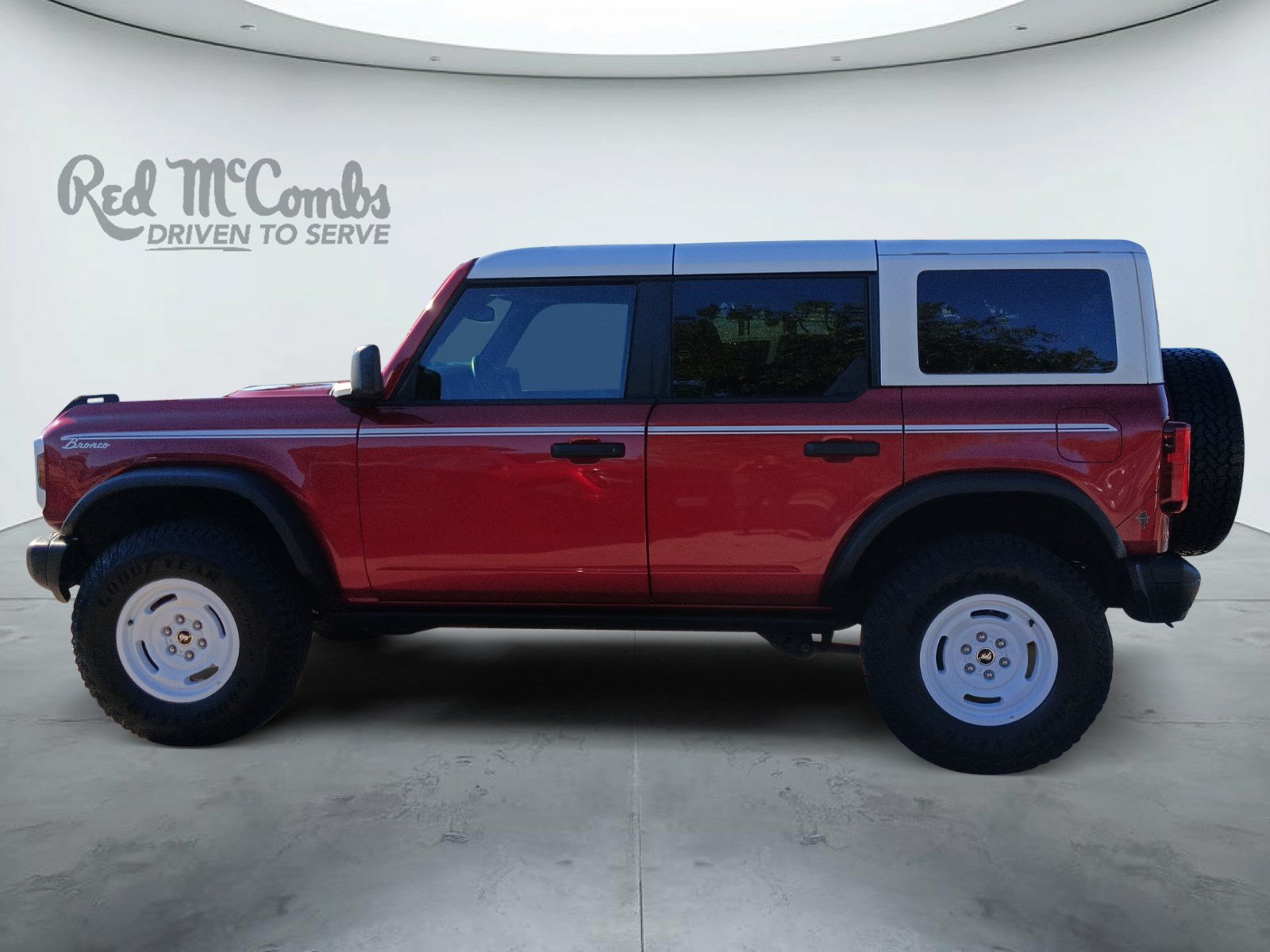 Certified 2025 Ford Bronco Heritage Edition AWD/4WD image 8
