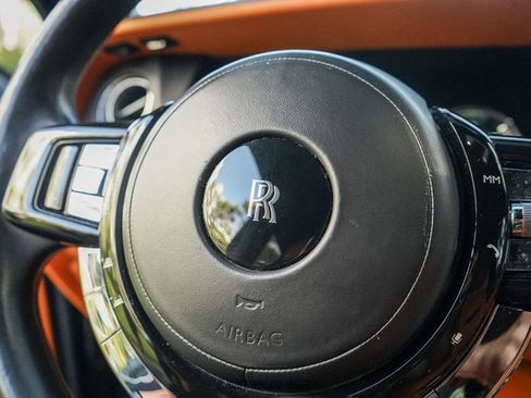 Used 2020 Rolls-Royce Cullinan AWD/4WD image 36