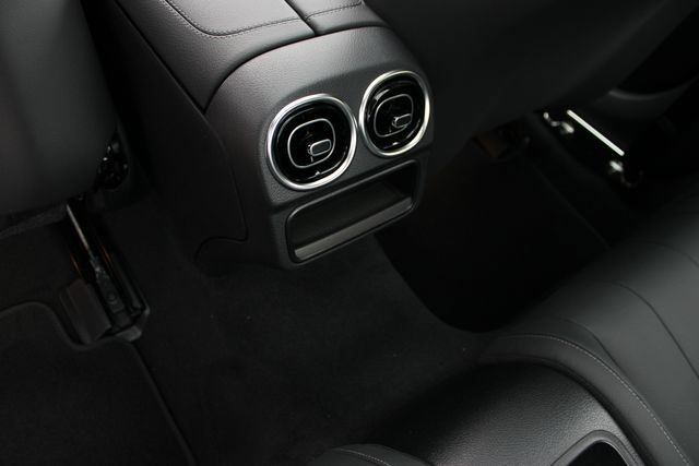 New 2026 Mercedes-Benz CLE 450 4MATIC Coupe image 23