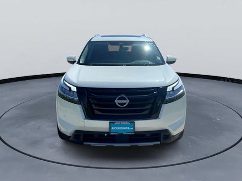 Used 2023 Nissan Pathfinder Platinum AWD/4WD image 3