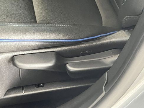 Used 2025 Buick Envista Sport Touring image 23