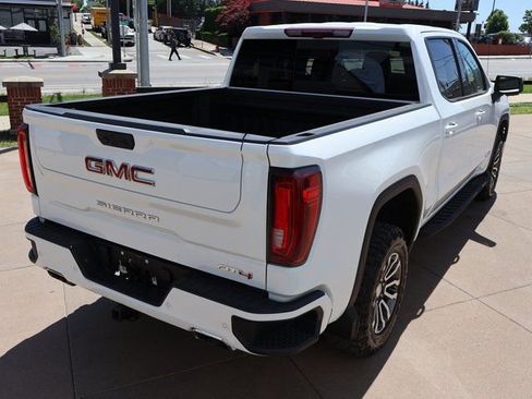 Used 2022 GMC Sierra 1500 AT4 w/ AT4 Premium Package AWD/4WD image 6