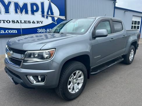 Used 2018 Chevrolet Colorado LT w/ LT Convenience Package AWD/4WD image 3