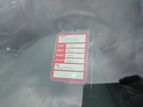 Used 2010 Toyota Camry LE FWD image 8