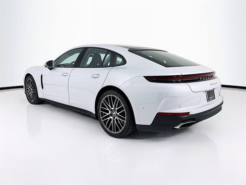 New 2025 Porsche Panamera 4 image 3