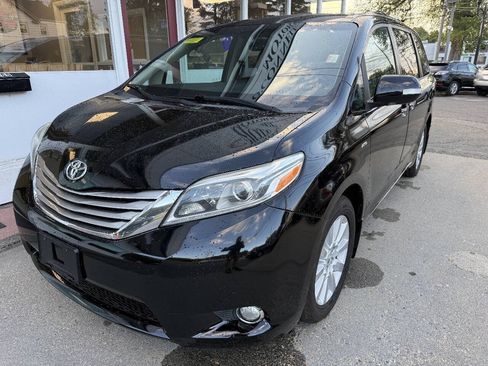 Used 2017 Toyota Sienna Limited Premium w/ Protection Package AWD/4WD image 2