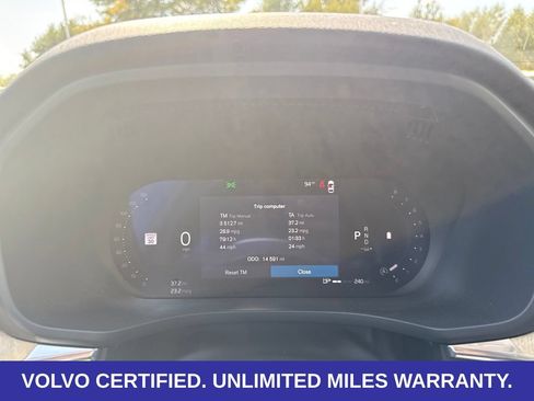 Certified 2026 Volvo XC60 B5 Plus AWD/4WD image 20