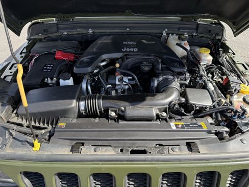 Used 2021 Jeep Wrangler Unlimited Rubicon AWD/4WD image 34