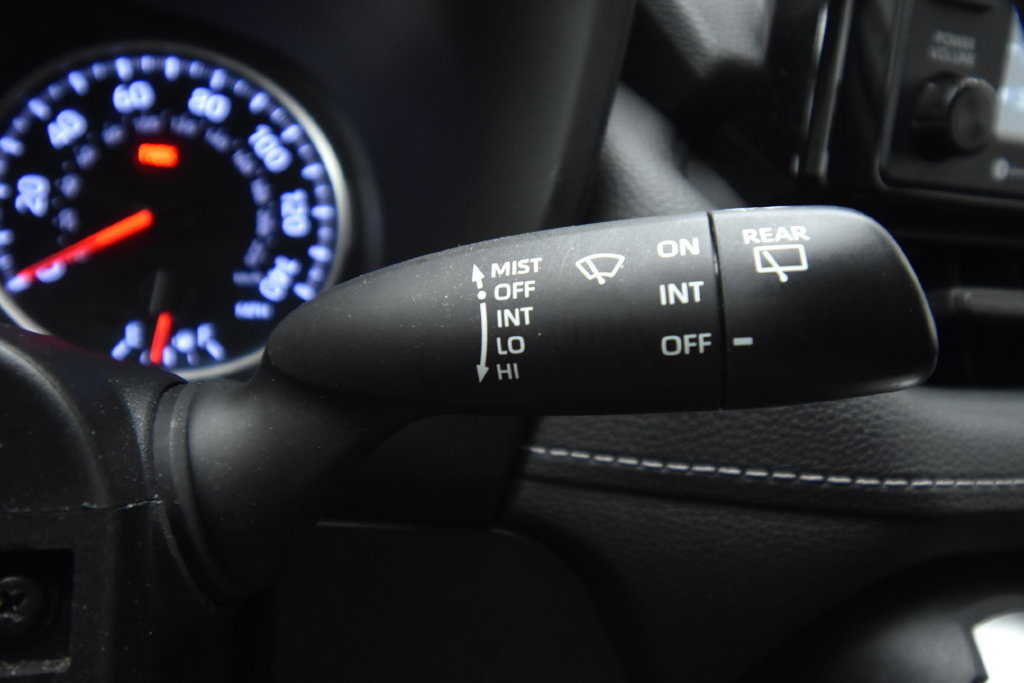 Used 2021 Toyota RAV4 LE AWD/4WD image 27