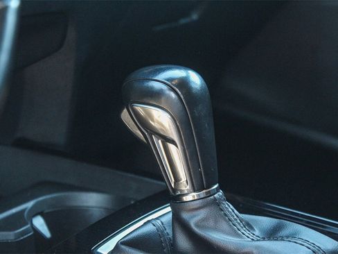 Used 2021 MAZDA CX-30 AWD 2.5 S w/ Premium Package image 22