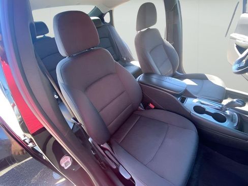 Used 2016 Chevrolet Malibu LT FWD image 8