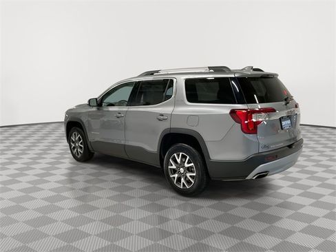Certified 2023 GMC Acadia SLE w/ Driver Convenience Package image 7