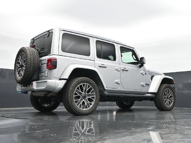 Used 2024 Jeep Wrangler High Altitude AWD/4WD image 43