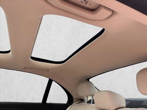 Certified 2022 Mercedes-Benz E 350 4MATIC Sedan image 16