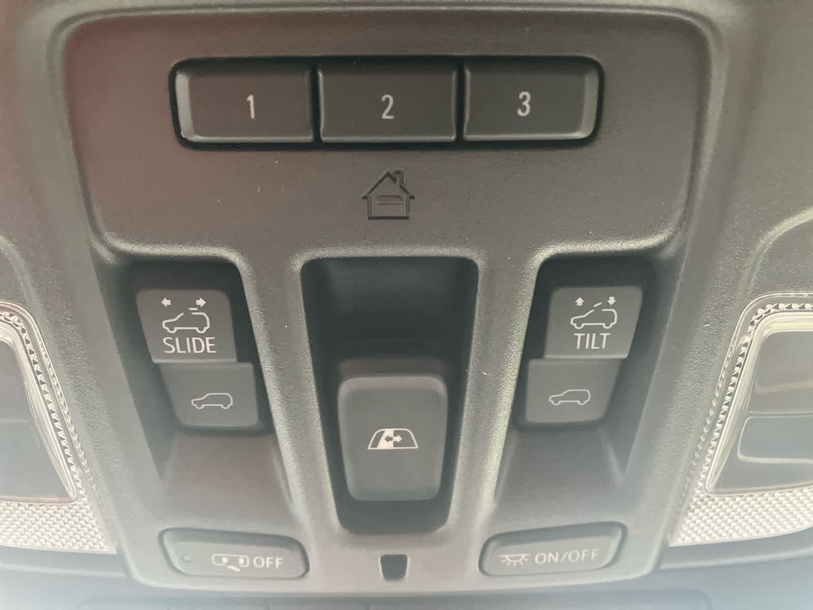 Used 2024 Chevrolet Silverado 2500 High Country w/ High Country Premium Package AWD/4WD image 22