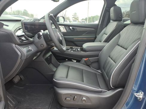 New 2026 Buick Enclave Avenir w/ Super Cruise Package image 11