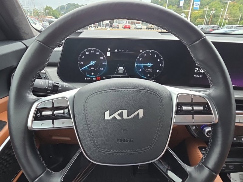 Used 2025 Kia Telluride SX Prestige X-Pro AWD/4WD image 11
