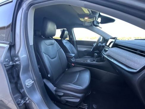 Used 2022 Jeep Compass Latitude AWD/4WD image 35