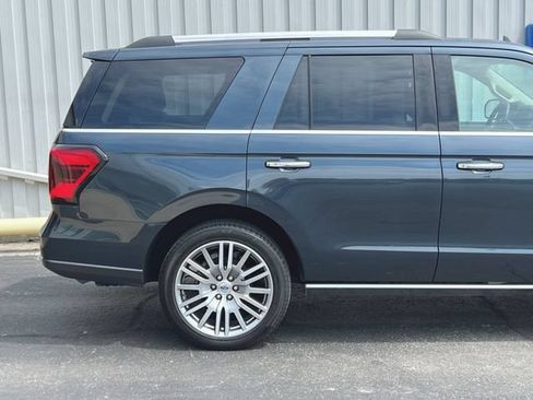 Used 2023 Ford Expedition Limited AWD/4WD image 35