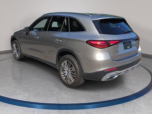 Used 2023 Mercedes-Benz GLC 300 4MATIC image 8