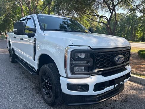 Used 2024 Ford F250 XL w/ STX Appearance Package AWD/4WD image 5