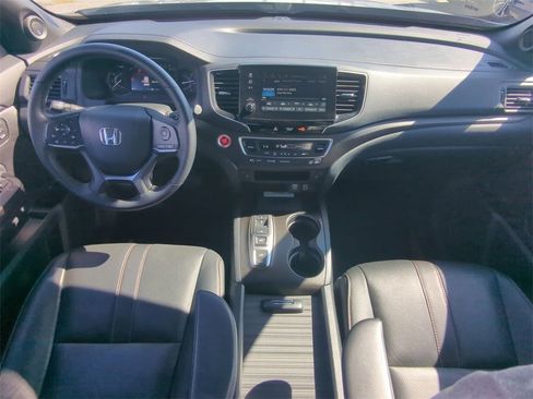 Certified 2023 Honda Passport TrailSport image 14