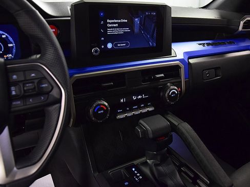 Used 2025 Toyota Tacoma TRD Sport image 24