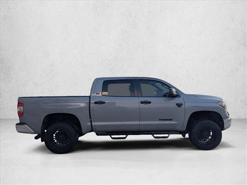 Used 2021 Toyota Tundra SR5 w/ SR5 Leather Package AWD/4WD image 4