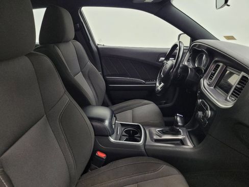 Used 2022 Dodge Charger SXT RWD image 21