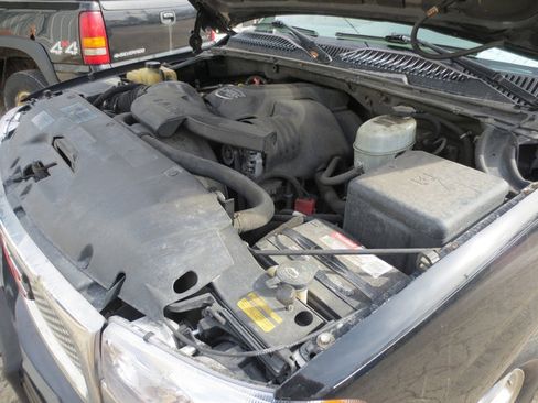 Used 2004 GMC Yukon Denali image 25