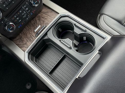 Used 2018 Ford F250 Lariat w/ Lariat Ultimate Package image 27