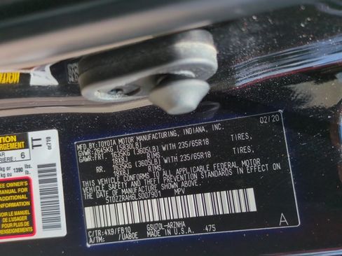 Used 2020 Toyota Highlander LE FWD image 15