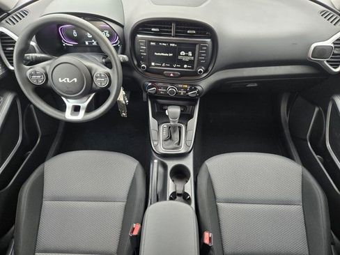 Certified 2025 Kia Soul LX w/ LX Technology Package FWD image 26