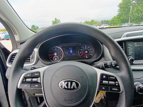 Used 2020 Kia Sorento LX FWD image 20