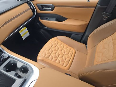 New 2026 Nissan Armada Platinum Reserve AWD/4WD image 16