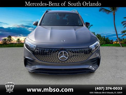 Used 2024 Mercedes-Benz EQB 300 4MATIC image 21