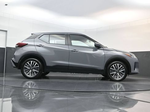 Used 2024 Nissan Kicks SV FWD image 22