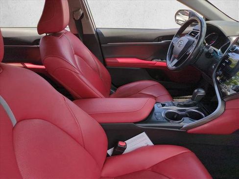 Used 2019 Toyota Camry XSE FWD image 21