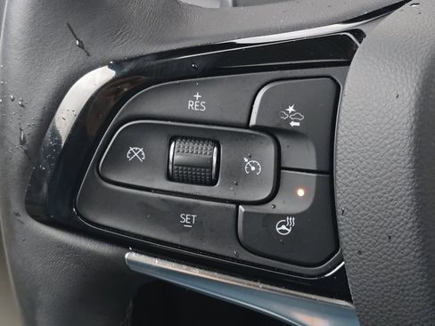 Used 2024 Buick Enclave Avenir image 16