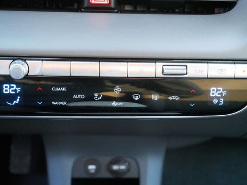 Used 2023 Hyundai Ioniq 5 SE image 31