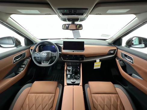 New 2026 Nissan Rogue Platinum w/ Platinum Premium Package image 9