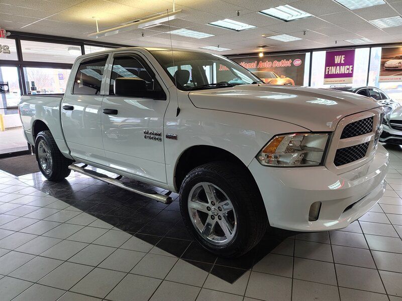 Used 2014 RAM 1500 Express AWD/4WD image 4